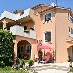 Joja Biograd Na Moru